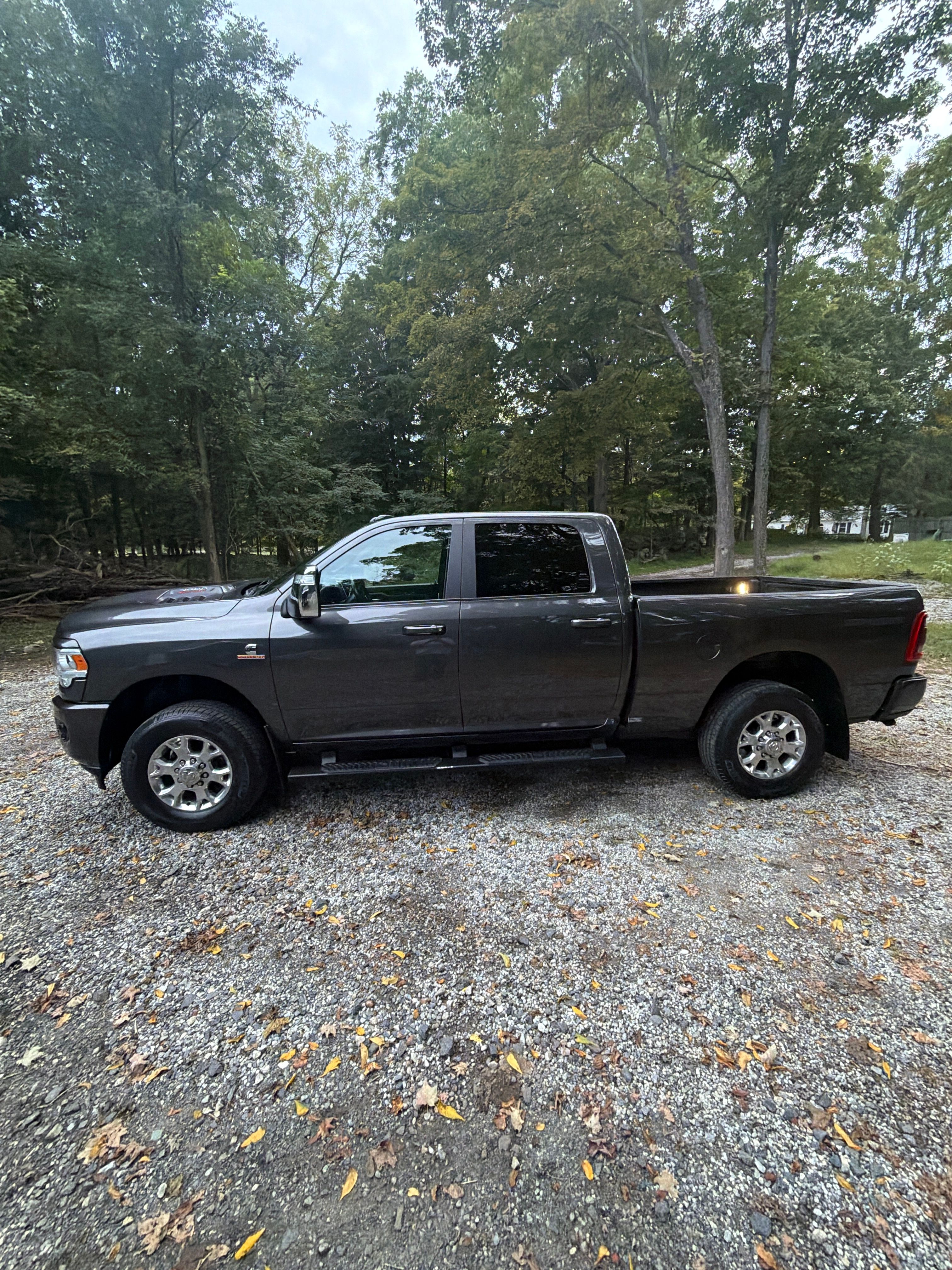 Used 2023 RAM 3500 Laramie AWD/4WD image 5