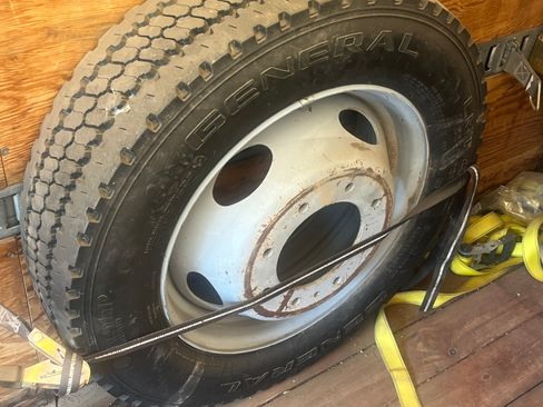 Used 2001 Ford F450 2WD Regular Cab Super Duty image 9
