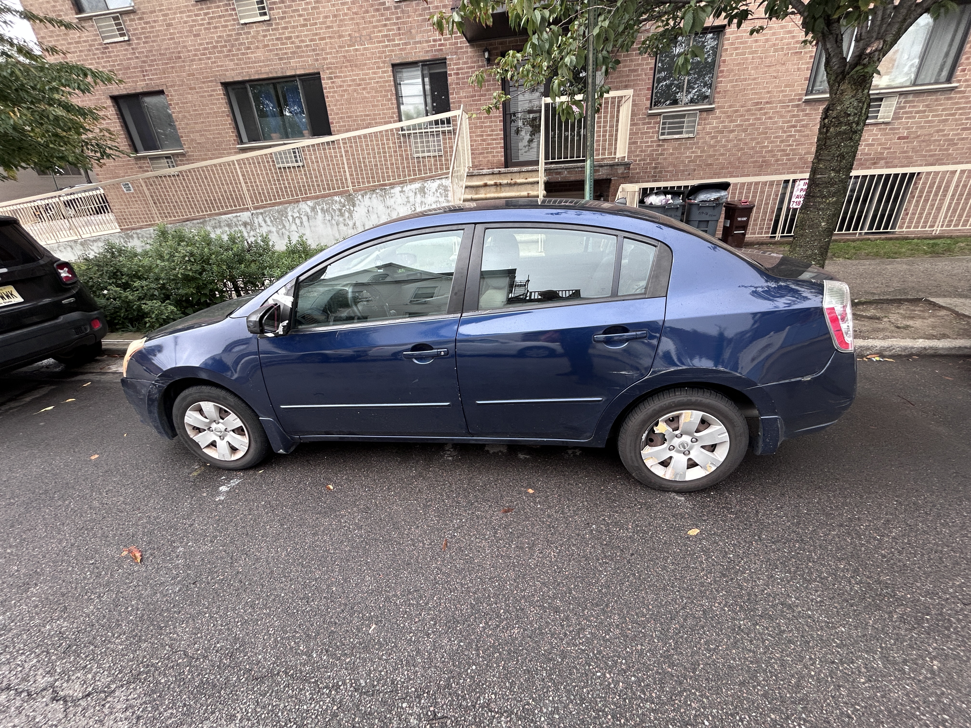 Used 2009 Nissan Sentra 2.0 FE+ w/ ABS Pkg FWD image 5