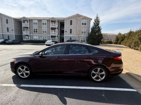 Used 2013 Ford Fusion SE image 4