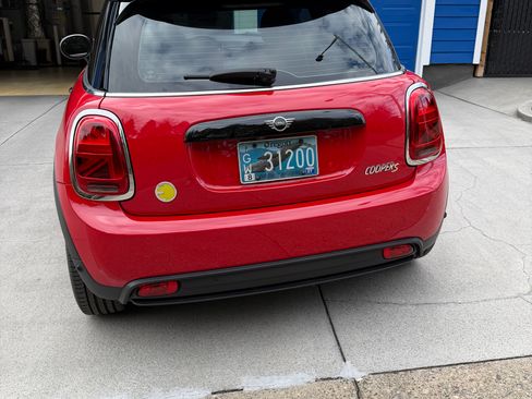 Used 2024 MINI Cooper SE image 5