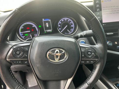 Used 2022 Toyota Camry SE w/ Audio Upgrade Package FWD image 20