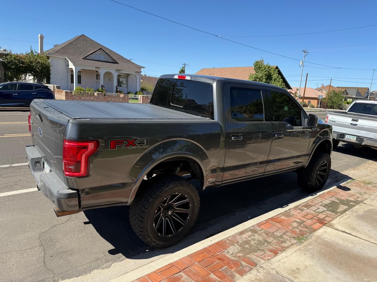 Used 2015 Ford F150 Lariat w/ Equipment Group 502A Luxury AWD/4WD image 2