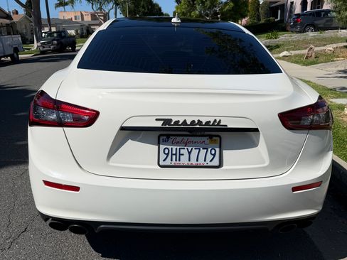 Used 2017 Maserati Ghibli Sedan 4D image 4