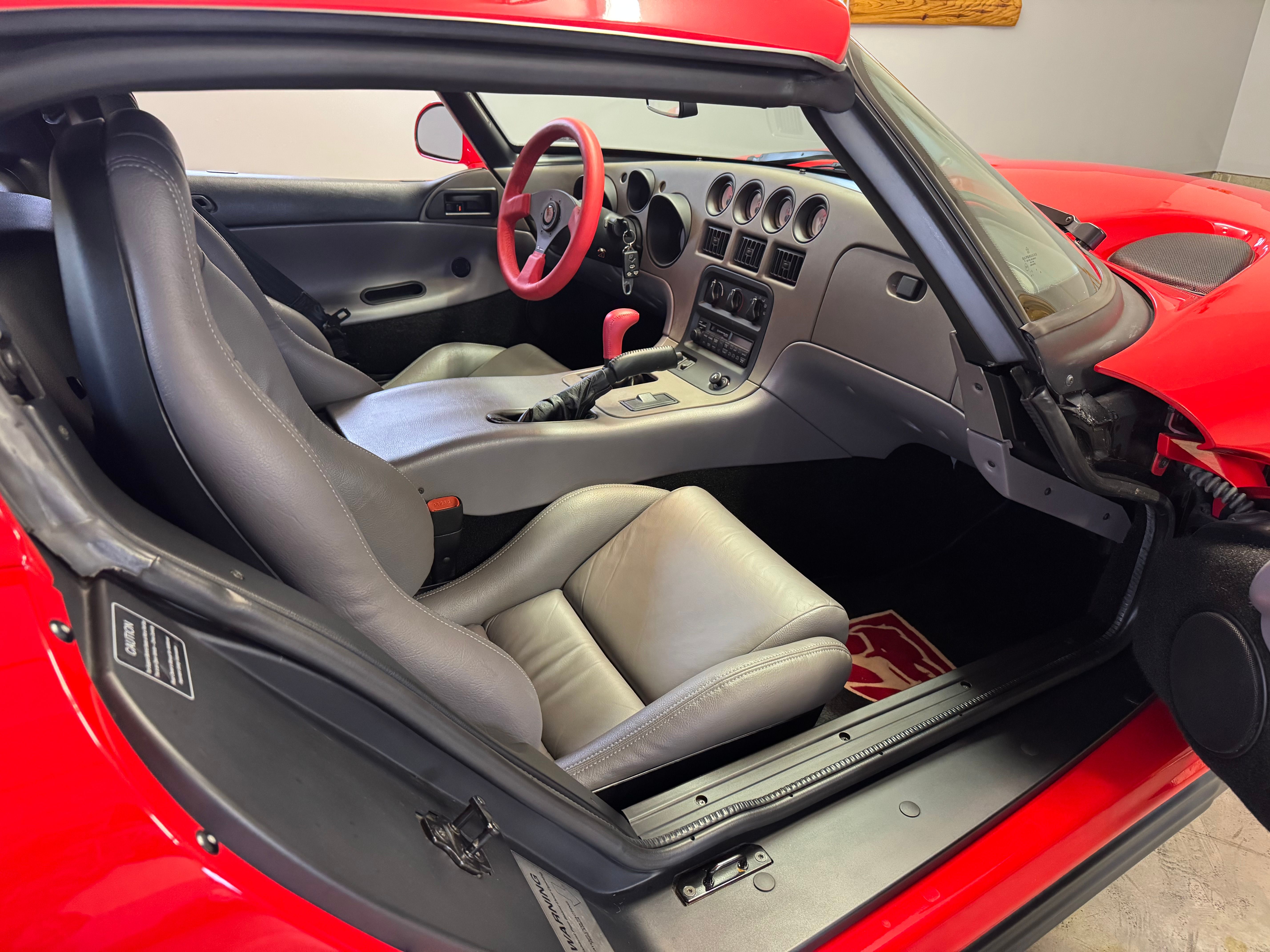 Used 1994 Dodge Viper RT/10 RWD image 18