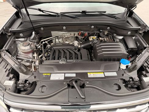 Used 2022 Volkswagen Atlas SEL Premium image 10