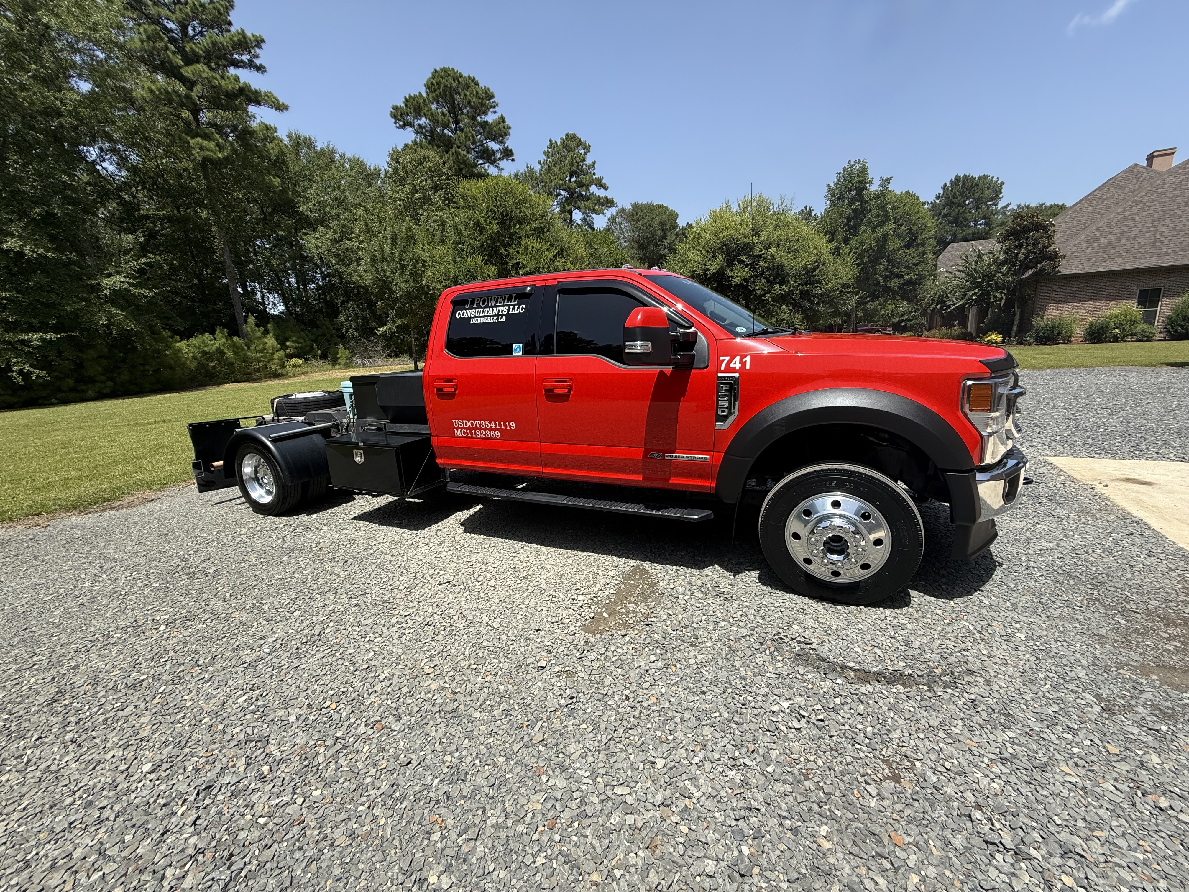 Used 2021 Ford F550 4x4 Crew Cab Super Duty w/ Lariat Value Package image 6