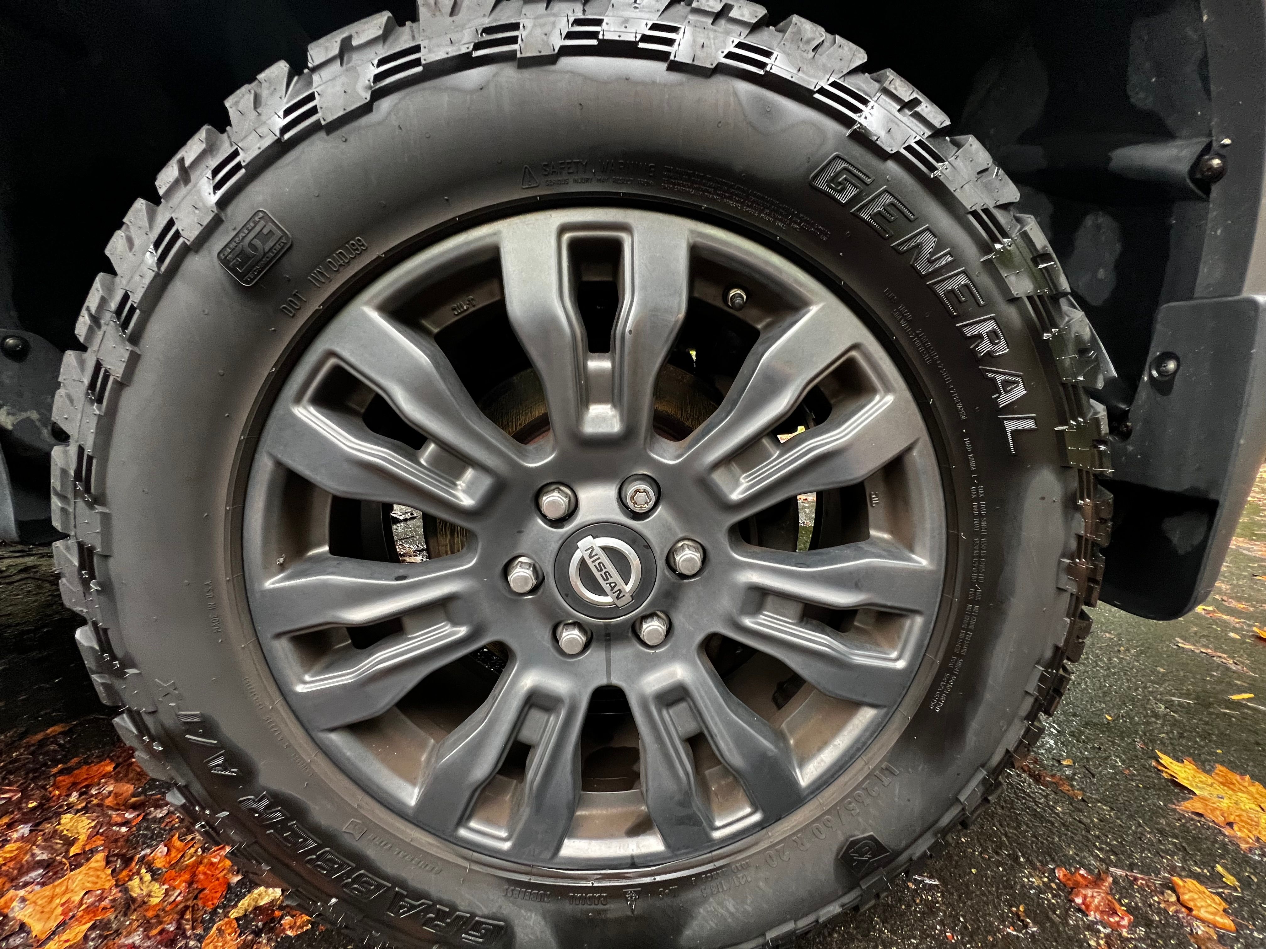 Used 2018 Nissan Titan Platinum Reserve AWD/4WD image 19