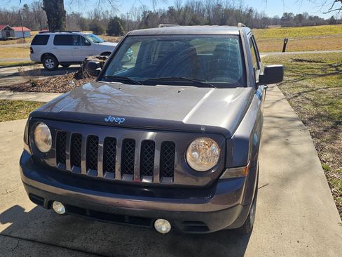 Used 2016 Jeep Patriot Sport w/ Power Value Group image 1