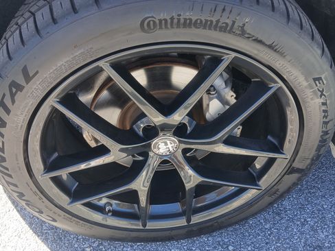 Used 2021 Alfa Romeo Stelvio Ti w/ Nero Edizione image 10