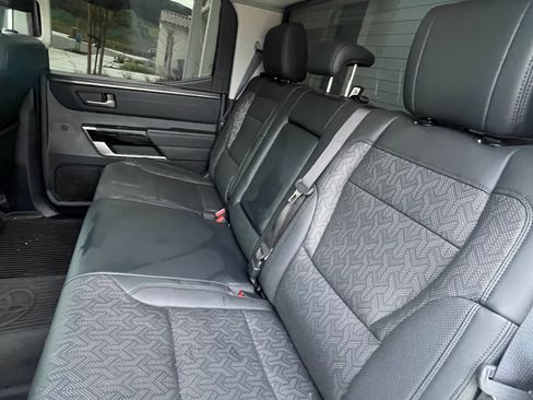 Used 2024 Toyota Tundra Limited image 12