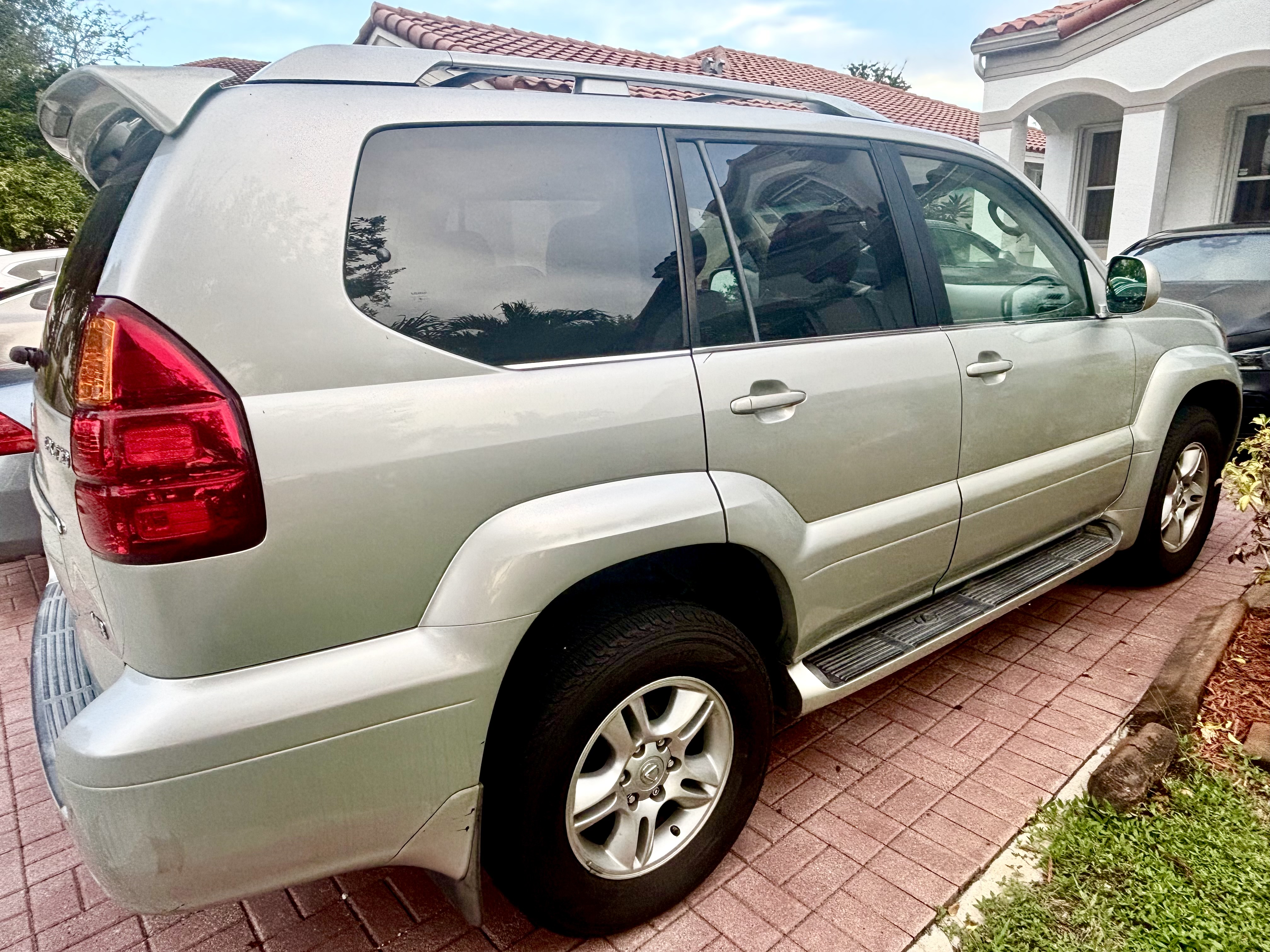 Used 2004 Lexus GX 470 AWD/4WD image 4