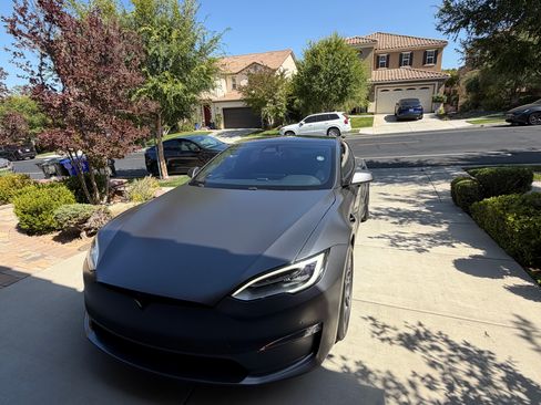 Used 2022 Tesla Model S AWD/4WD image 1