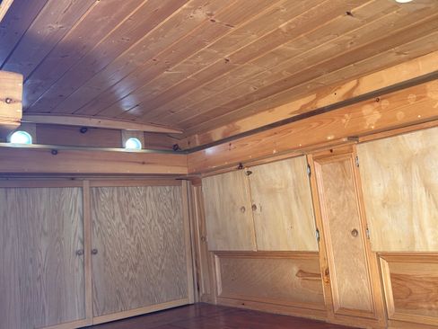 Used 2019 Ford Transit 150 130 Medium Roof image 9