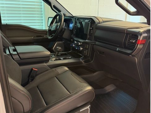 Used 2025 Ford F150 Raptor AWD/4WD image 8