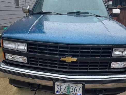 Used 1992 Chevrolet Silverado 2500 4x4 Regular Cab image 1