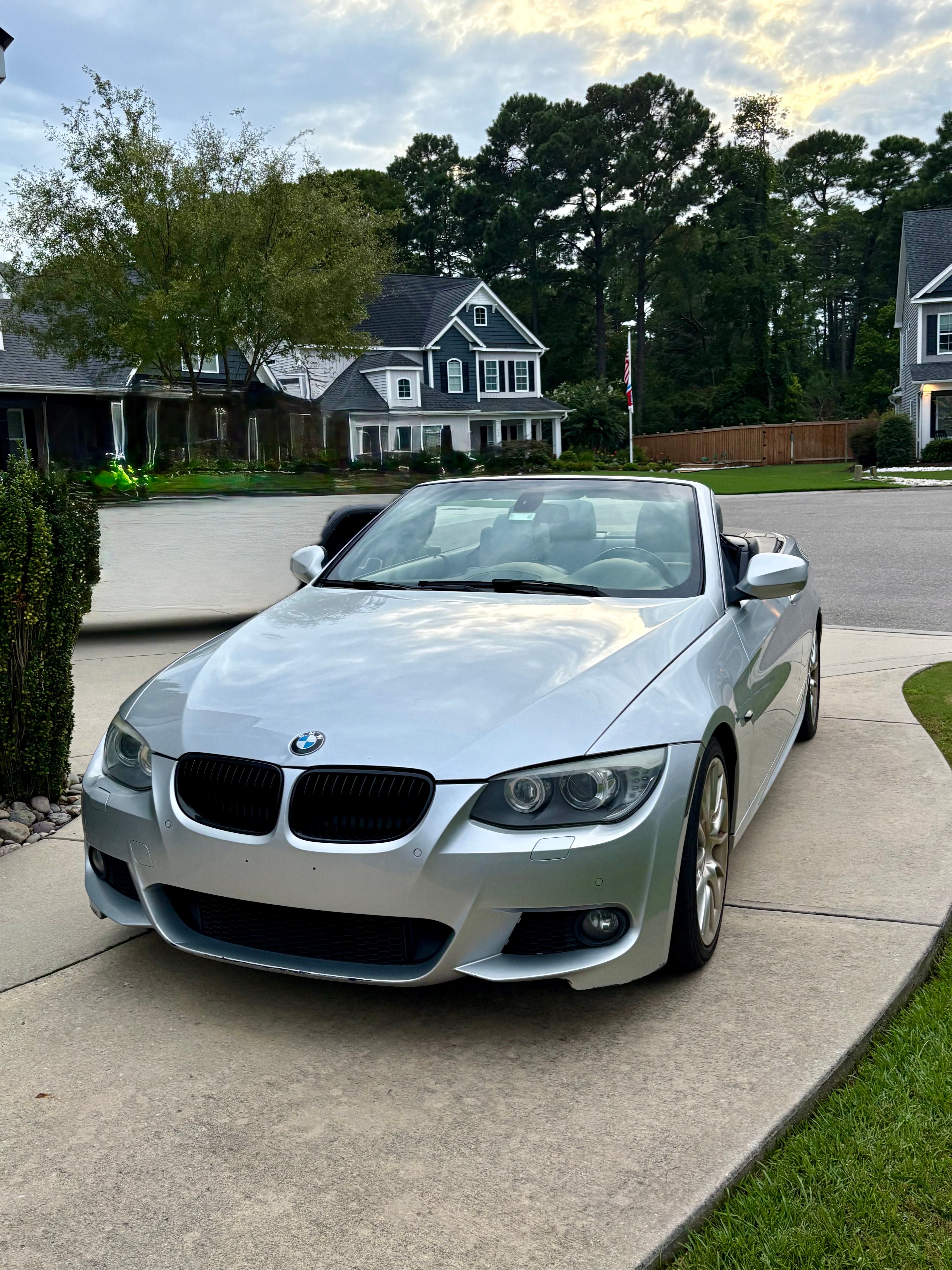 Used 2013 BMW 328i Convertible RWD image 1