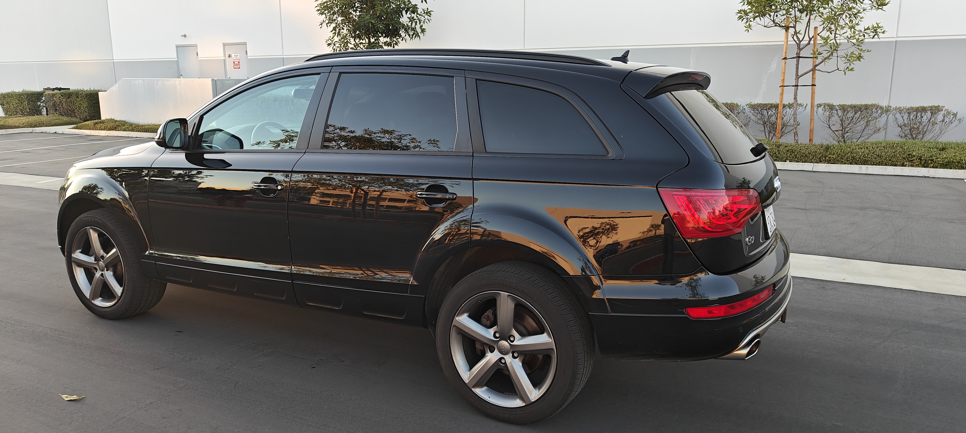 Used 2015 Audi Q7 3.0T Premium Plus w/ Premium Plus Package AWD/4WD image 11