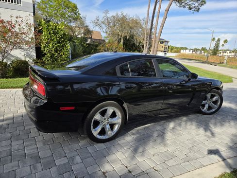 Used 2013 Dodge Charger R/T image 1