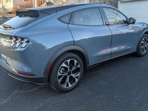 Used 2024 Ford Mustang Mach-E Select w/ Comfort Package Lite image 6