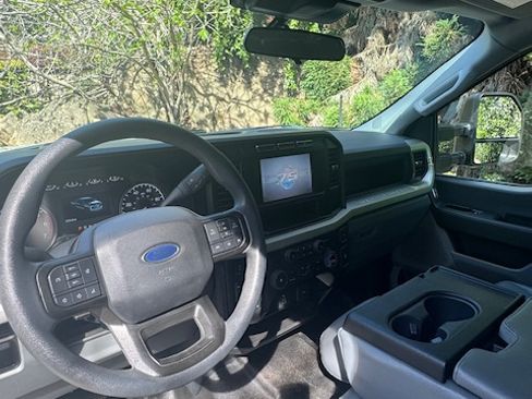 Used 2023 Ford F250 XL w/ XL Chrome Package image 17