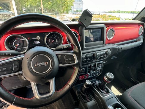 Used 2021 Jeep Gladiator Rubicon w/ LED Lighting Group image 14