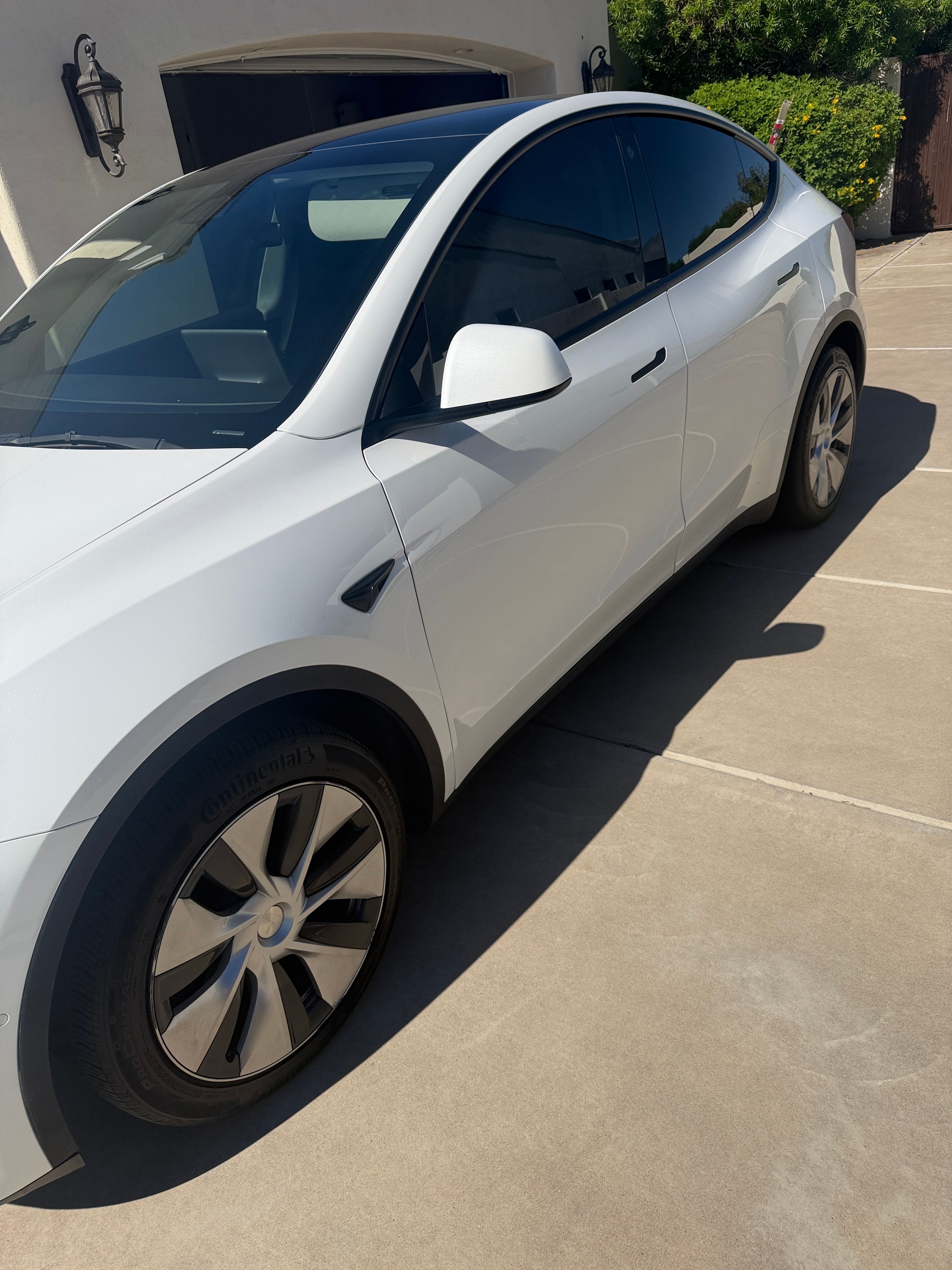 Used 2022 Tesla Model Y Long Range AWD/4WD image 4