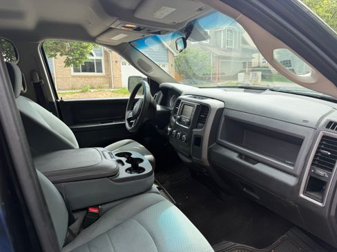 Used 2017 RAM 1500 Express w/ Black Ram 1500 Express Group AWD/4WD image 14