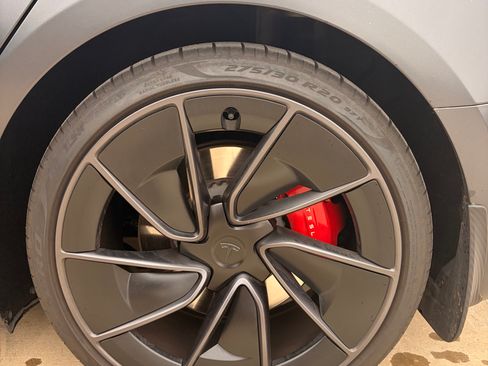 Used 2025 Tesla Model 3 Performance image 9