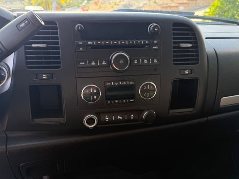 Used 2013 Chevrolet Silverado 1500 LT RWD image 13