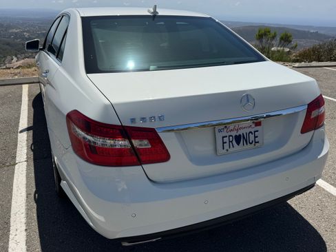 Used 2011 Mercedes-Benz E 550 Sedan image 6