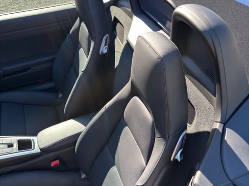 Used 2025 Porsche 718 Boxster S image 20