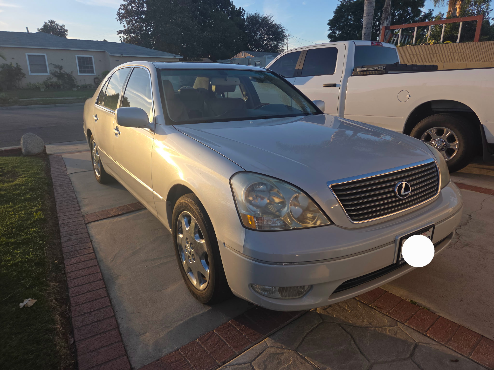 Used 2003 Lexus LS 430 RWD image 2