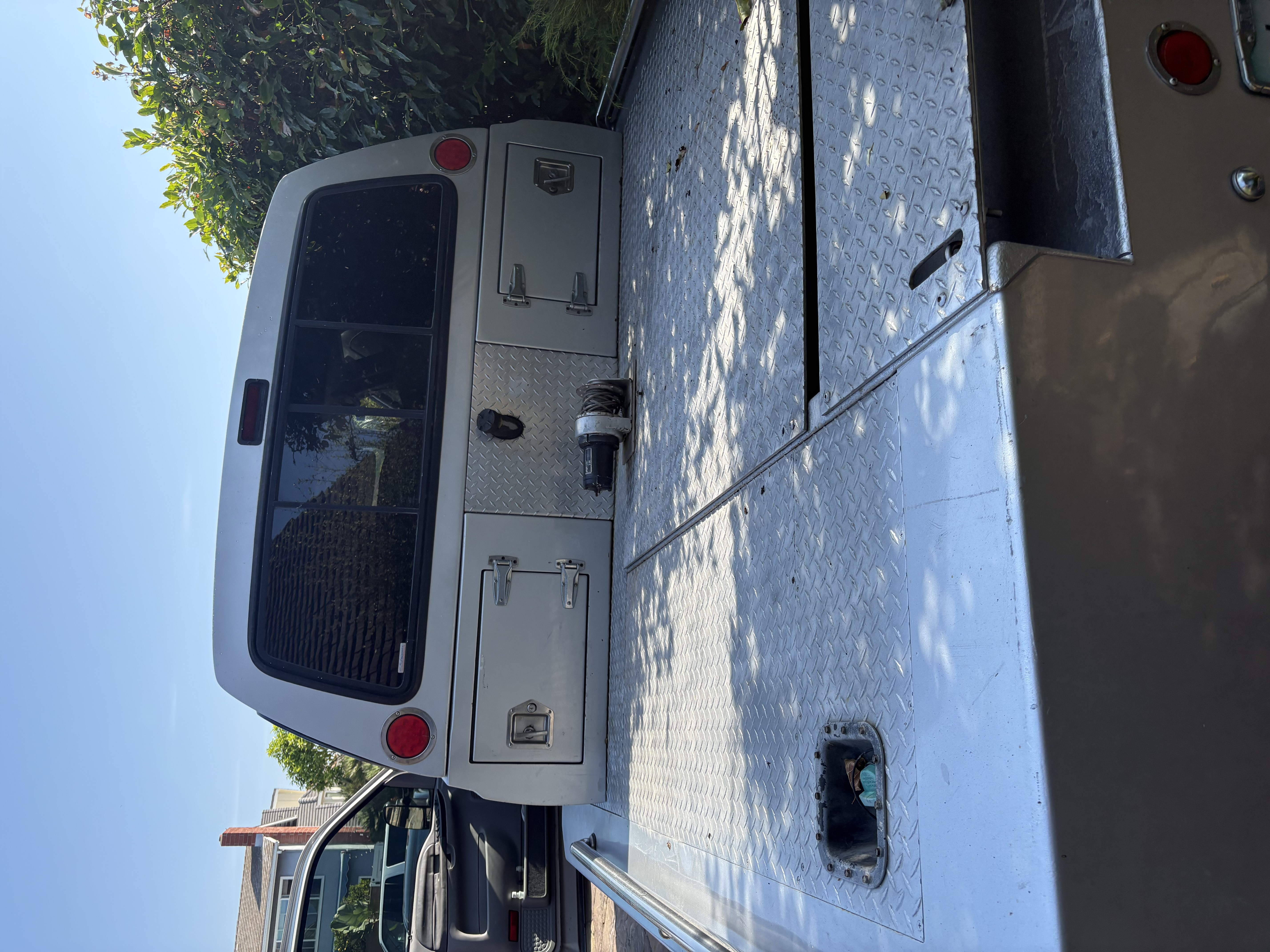 Used 1999 Ford F550 2WD Crew Cab Super Duty image 8