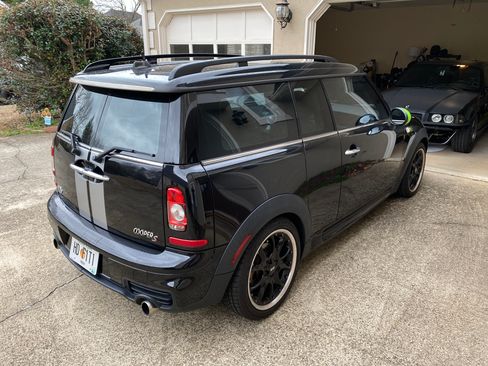 Used 2010 MINI Cooper Clubman S image 2
