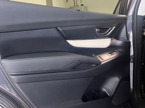 Used 2022 Subaru Ascent Limited image 13