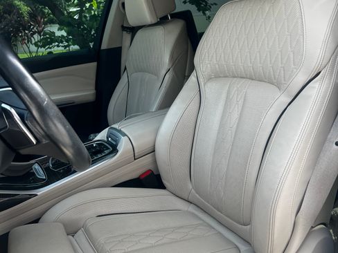 Used 2020 BMW X7 xDrive40i w/ Luxury Seating Package AWD/4WD image 9