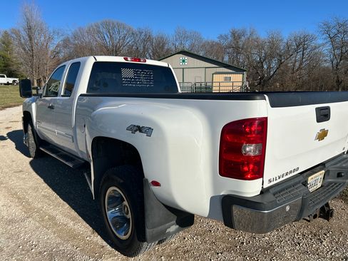 Used 2013 Chevrolet Silverado 3500 LT w/ Interior Plus Package image 10