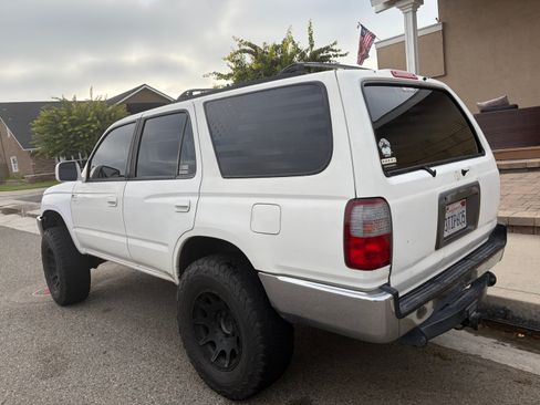 Used 1997 Toyota 4Runner SR5 RWD image 4