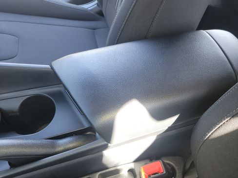 Used 2021 Hyundai Elantra SEL w/ Cargo Package image 6