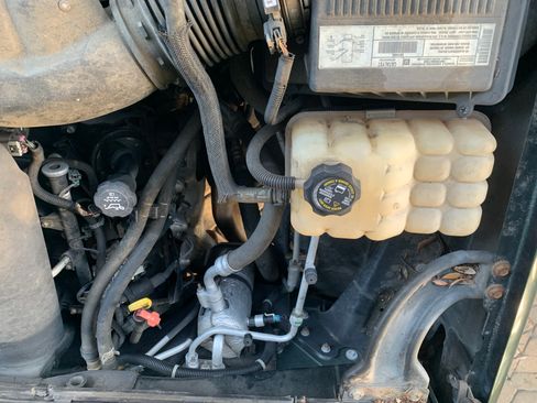 Used 2003 Chevrolet Tahoe LS image 5