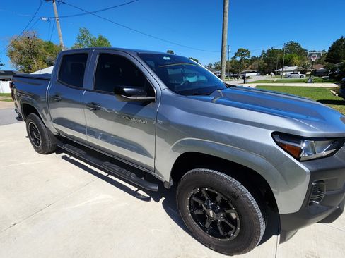 Used 2024 Chevrolet Colorado W/T w/ Safety Package image 8