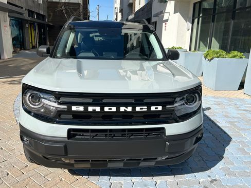 Used 2021 Ford Bronco Sport Outer Banks image 2