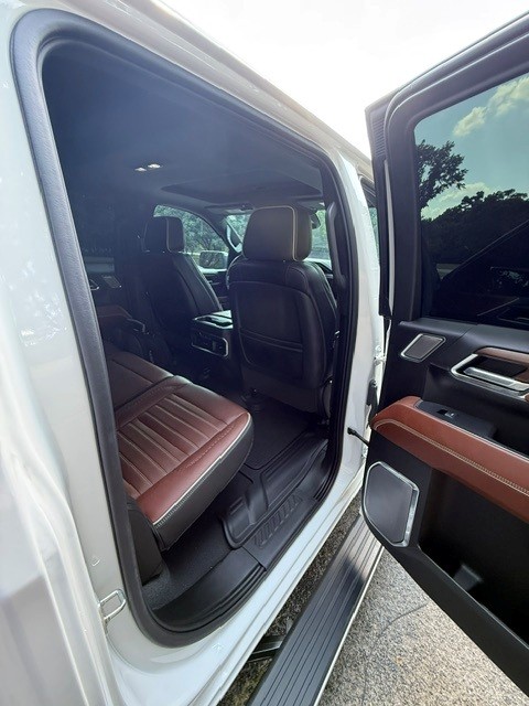 Used 2023 GMC Sierra 1500 Denali Ultimate AWD/4WD image 9