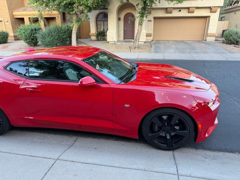 Used 2016 Chevrolet Camaro SS image 4