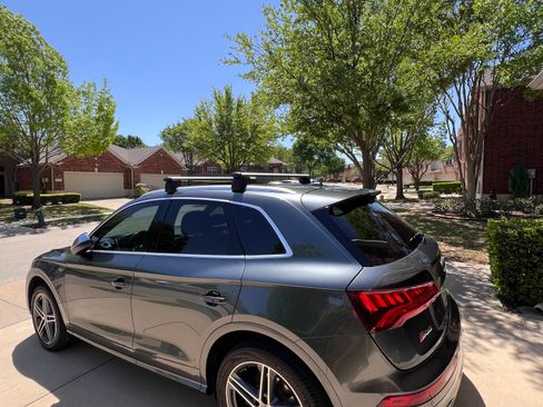 Used 2018 Audi SQ5 Premium Plus w/ Navigation Package image 9
