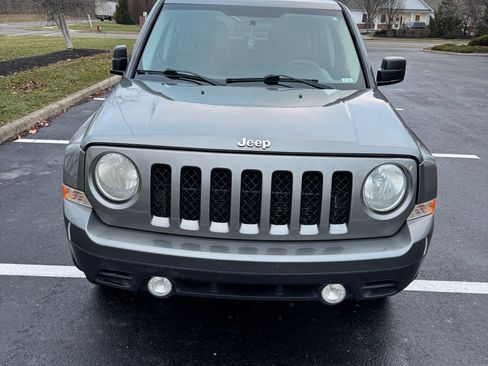 Used 2014 Jeep Patriot Sport w/ Power Value Group image 2