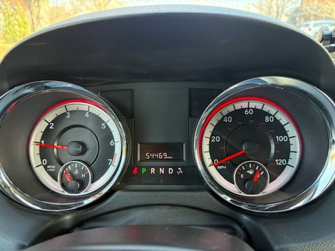 Used 2018 Dodge Grand Caravan SXT image 6