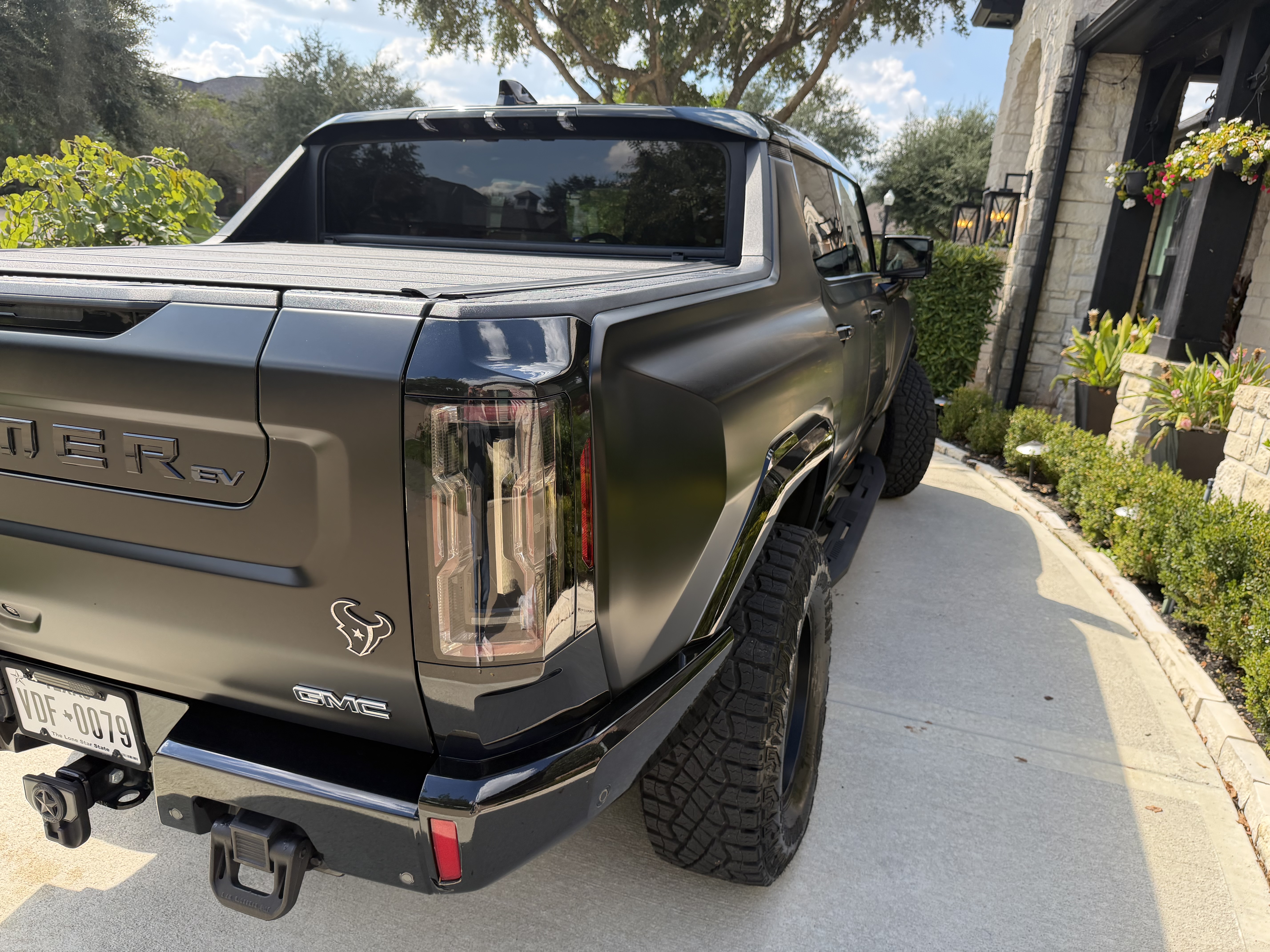 Used 2024 GMC Hummer EV 2X w/ LPO, Storage Package AWD/4WD image 4