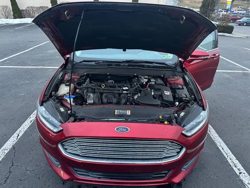 Used 2013 Ford Fusion SE image 10